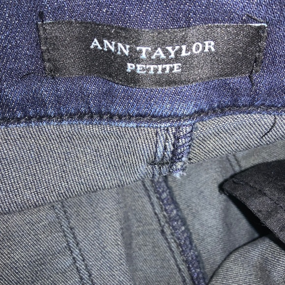 Ann Taylor Petite The Slim Modern Fit jeans Sz 2P denim - Picture 7 of 8